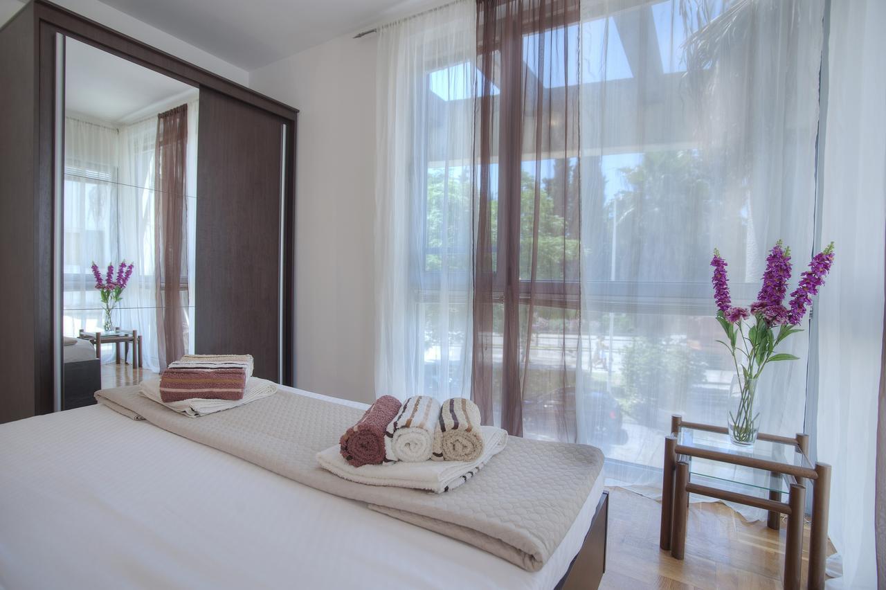 Dobrljanin Lux Budva