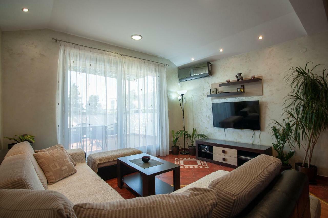 Dobrljanin Lux Apartment *