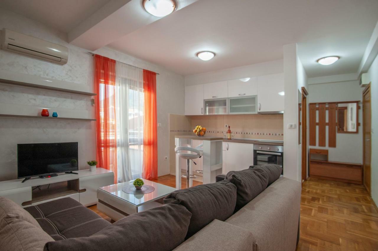 Apartment Dobrljanin Lux Budva
